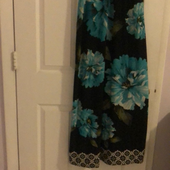 Dress - Picture 3 of 5